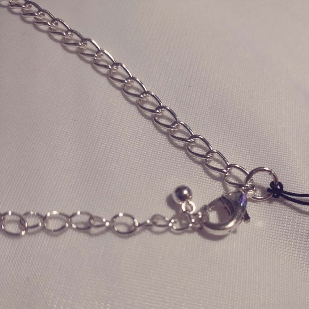Vintage 2K | Silver Oval Cluster Frontal Necklace - Picture 4 of 7